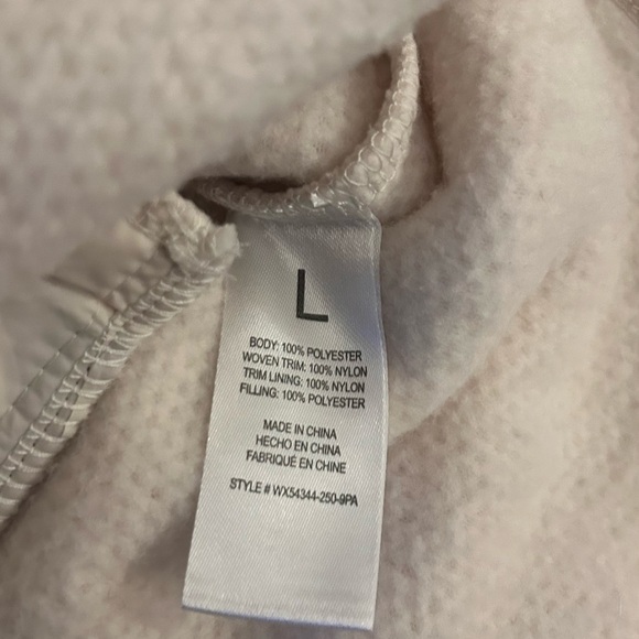 BearPaw Tan and Cream Quilted Sweater - Picture 8 of 8